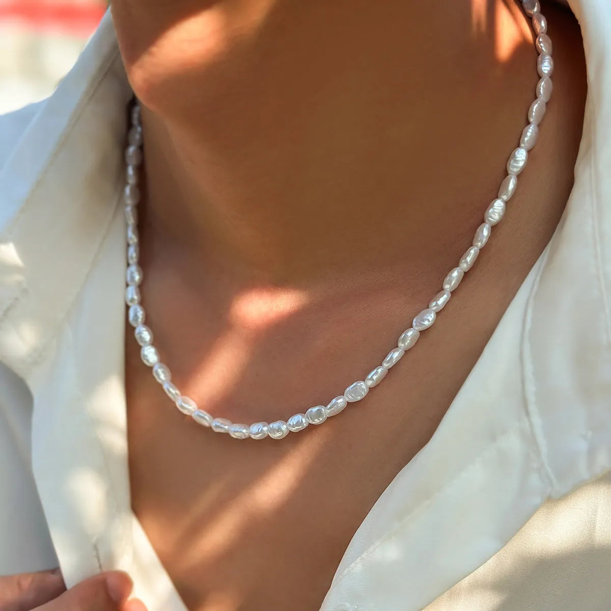 Men's white U-shaped pearl clavicle necklace with adjustable 41-50cm chain