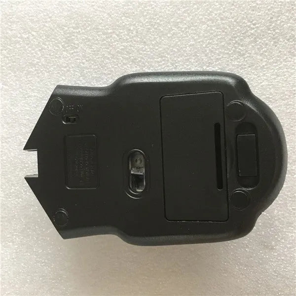 Wireless mouse with 1600 DPI resolution and 2.4GHz USB receiver in black