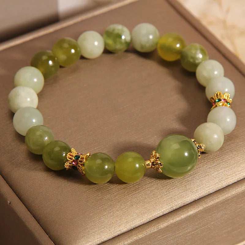 Xiuyan jade green women's bracelet with original design in Mori style