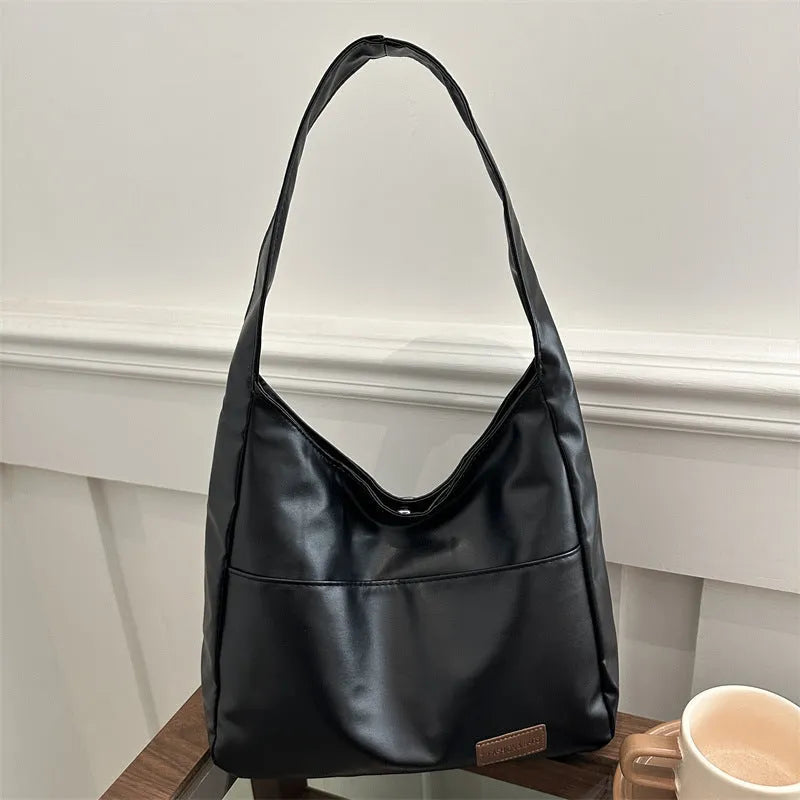 Women's retro tote bag large capacity bucket shape PU leather handbag with stitching detail black colour