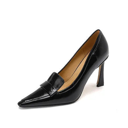 Women's pointed-toe leather stiletto heels in black with 7cm heel