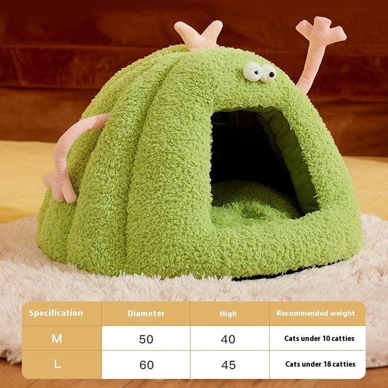 Green monster-shaped semi-enclosed cat kennel with plush velvet fabric.