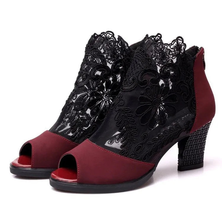 Lucyever women's black lace gladiator sandals with square high heel and zip closure.