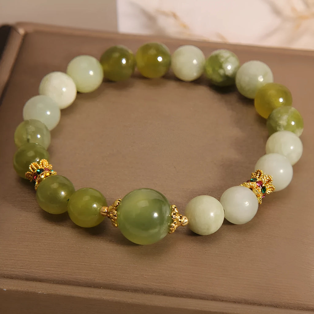 Xiuyan jade green women's bracelet with original design in Mori style