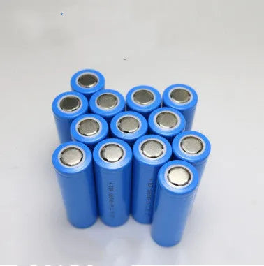 3.7 volt 2600mAh capacity lithium-ion battery with safety protection features