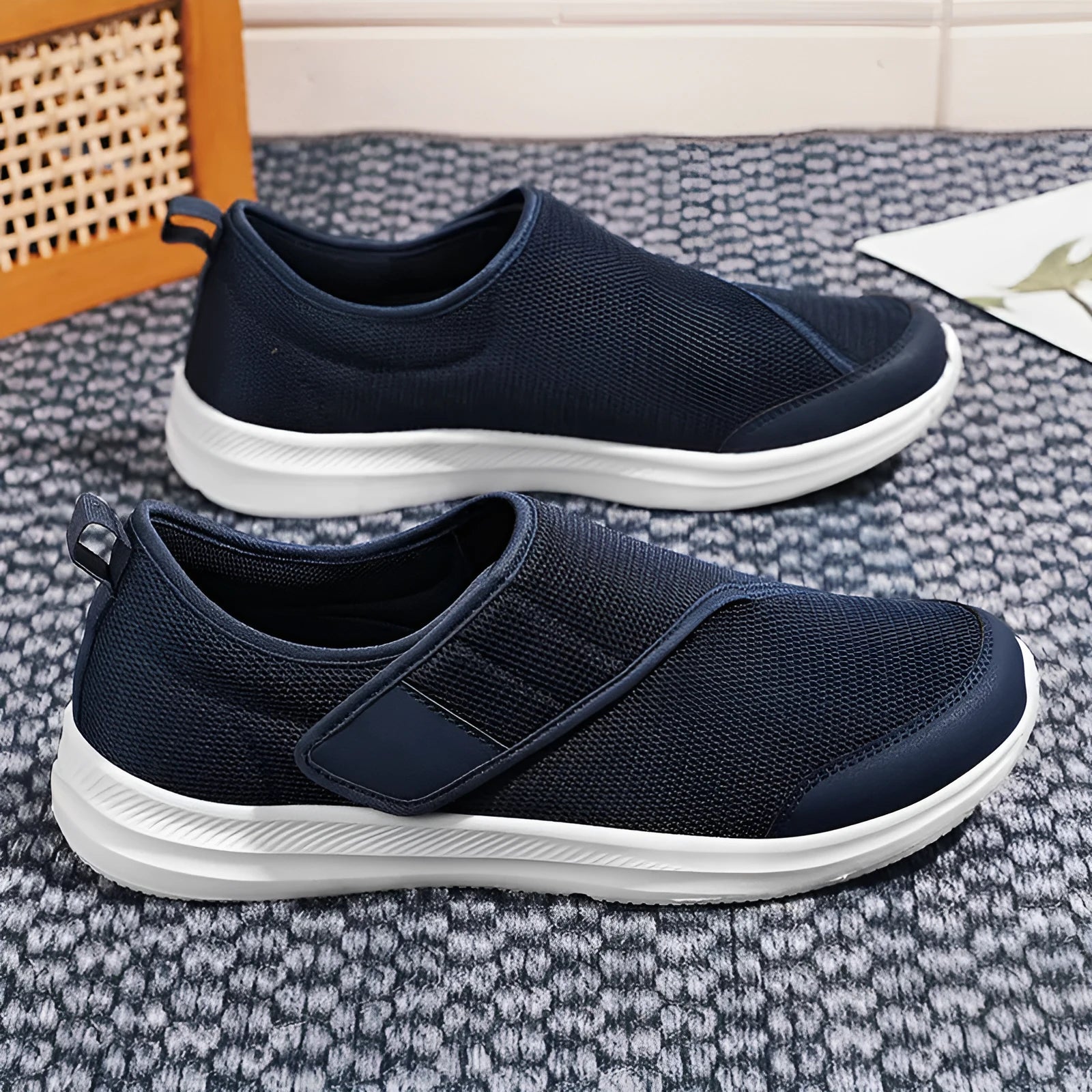 Casual walking shoes with Velcro closure and mesh upper in flat-heel design