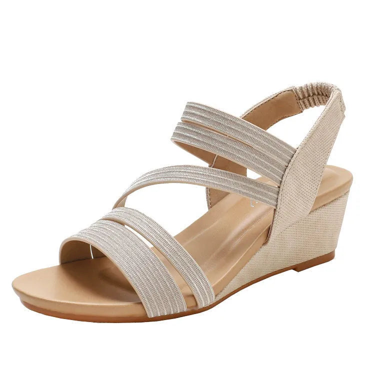 Women's grey leather platform sandals with a 3-5cm middle heel on a wear-resistant sole.