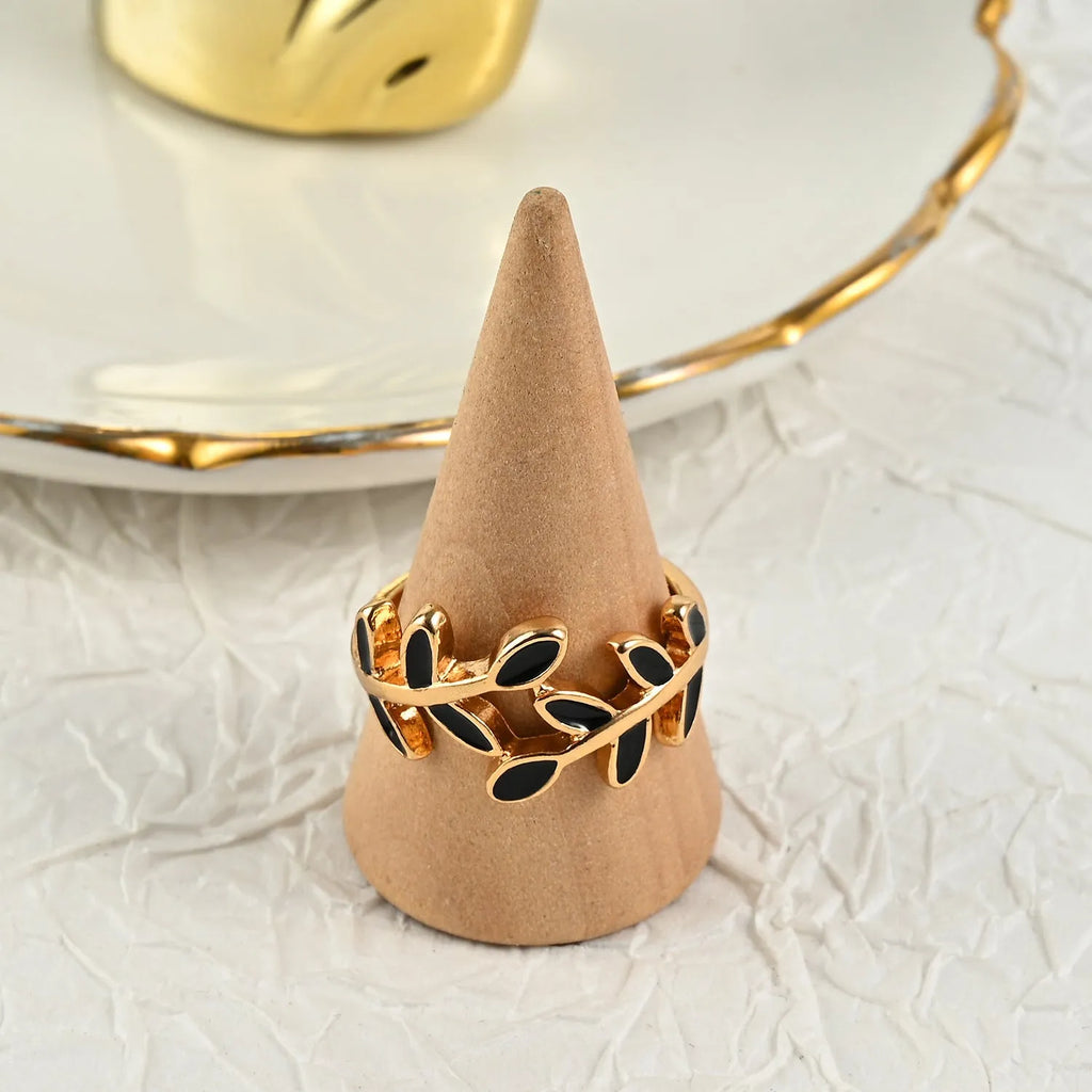 Gold acrylic leaf geometric fashion ring with electroplated finish and flower shape