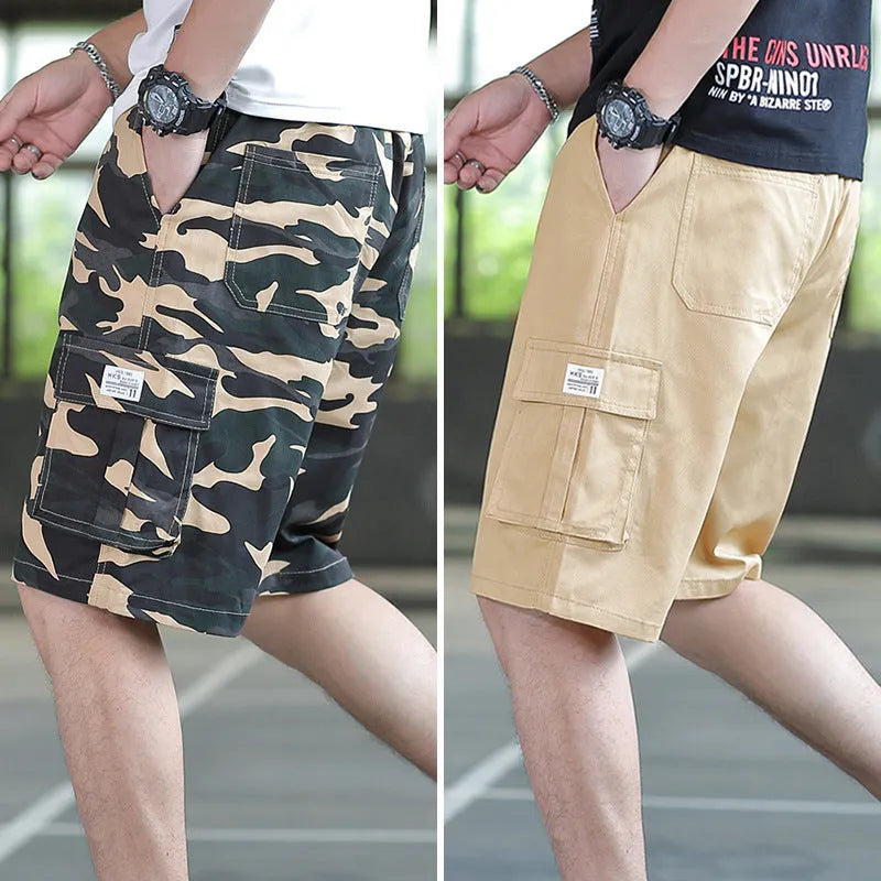 Loose fit men's casual trousers in camouflage colour with a Korean style and thin fifth pants design.