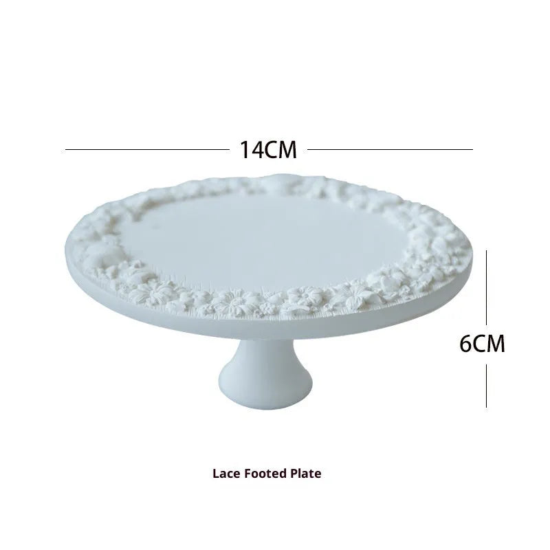 White plaster three-layer gypsum jewellery display stand with retro shape for necklaces and rings