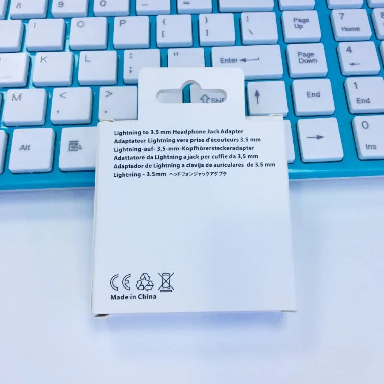 White Lightning to 3.5mm audio adapter for iPhone 7 and compatible models