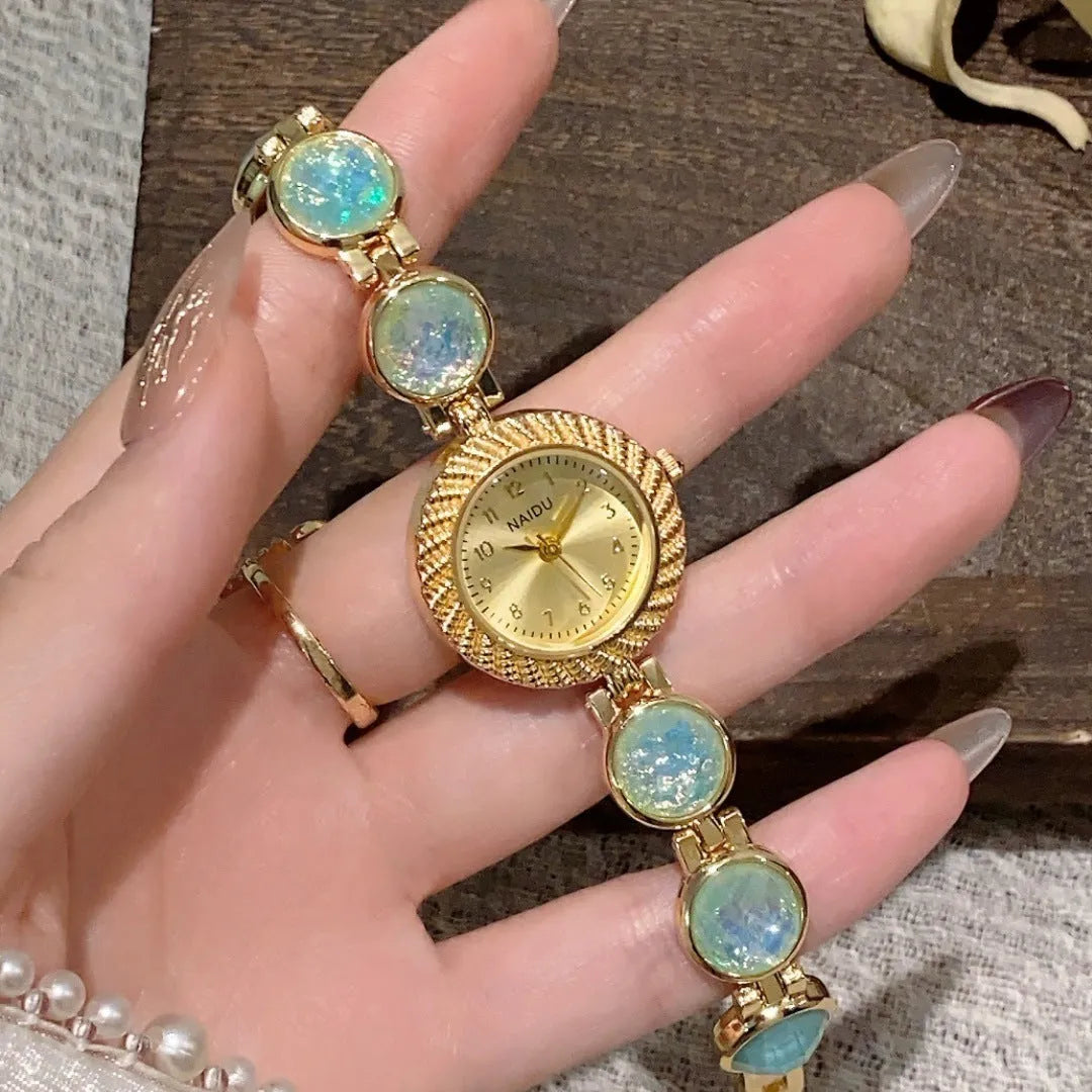 Women's 25mm round quartz watch in milky white dial with zinc alloy case