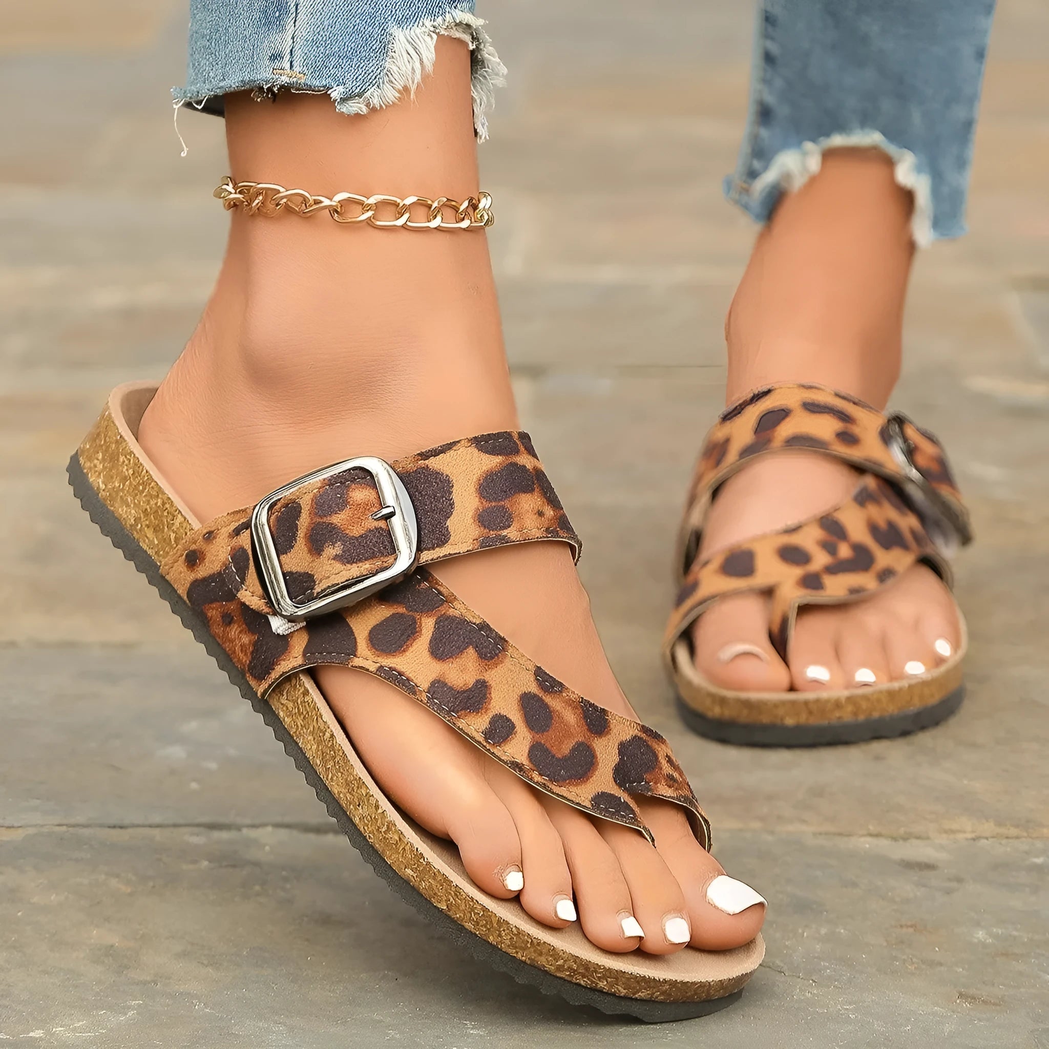 Leopard print Roman style slippers with wooden sole and imitation leather lining in sizes 36 to 43