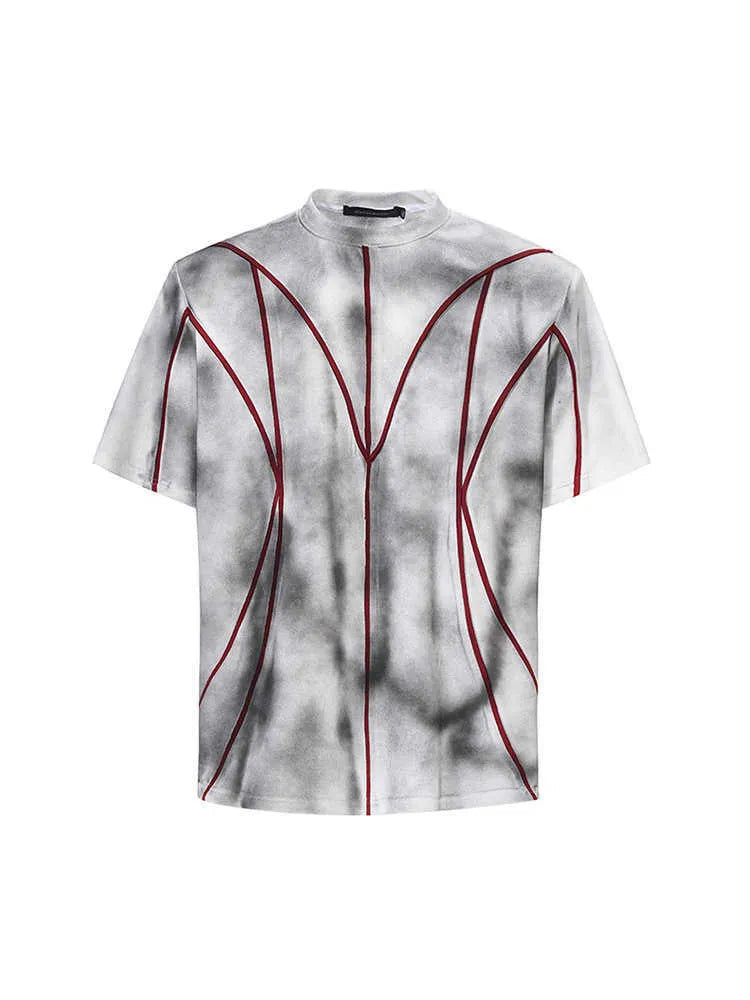 Padded shoulder T-shirt with three-dimensional line patchwork design on short sleeve round neck top
