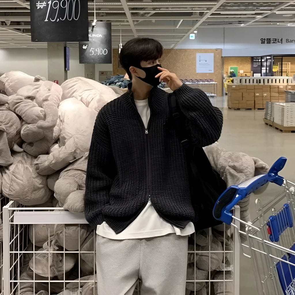 Half turtleneck men's loose-fit cardigan sweater coat in solid colour, long sleeves, polyester fibre, spring autumn style