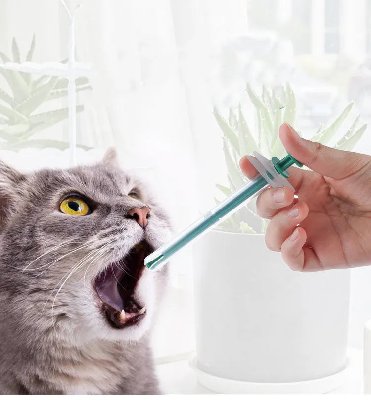 Two-piece silica gel pet pill shooter set with soft tips for cats and dogs