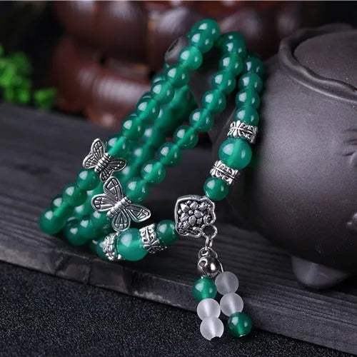 Green agate multi-layer bracelet with 6mm beads and three-circle chain design.