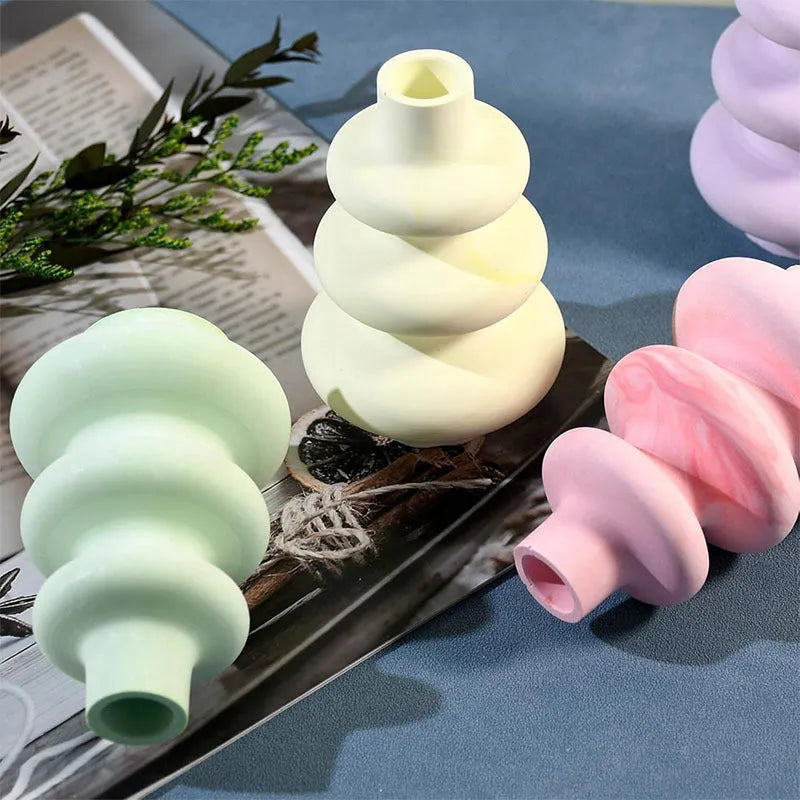 Three layer circle vase silicone cake mould with irregular shape in two size options