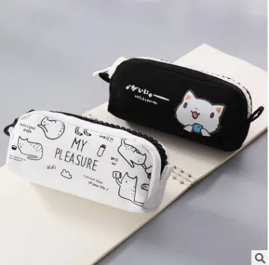 Corner animal pencil case in leather with cartoon design, compact 9.5cm x 7cm stationery holder.