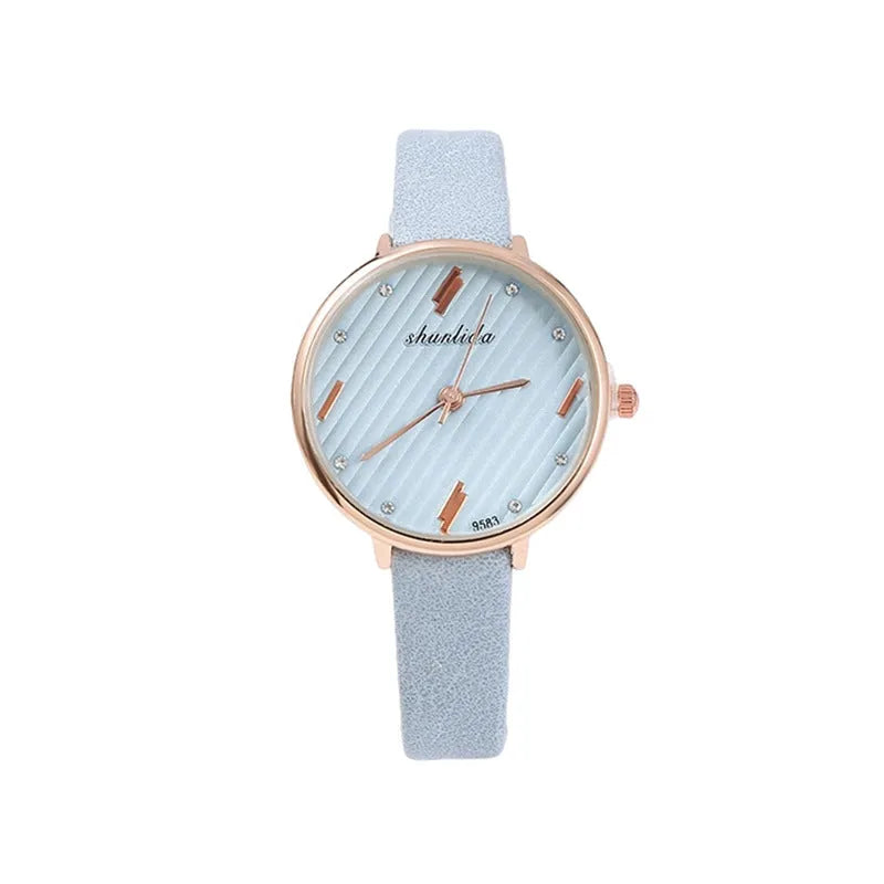 Student watch with round dial, 32mm diameter, pin buckle, available in five colours
