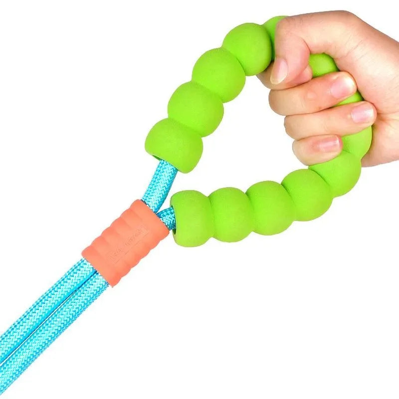 Nylon dog traction leash with foam handle in four colour options showing 140cm length