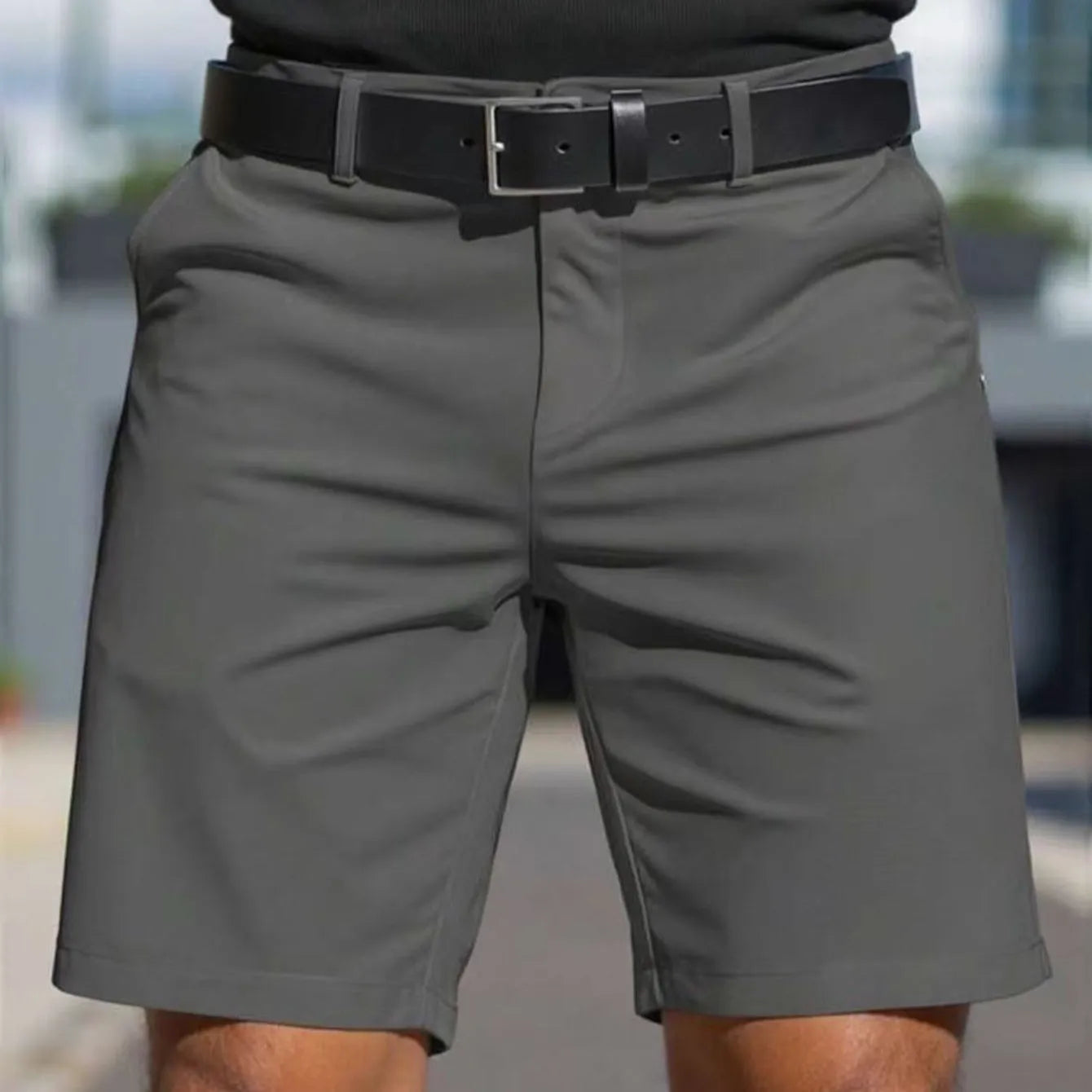 Men's solid colour straight-fit fifth pants in apricot, showing the fifth length and trouser cut.