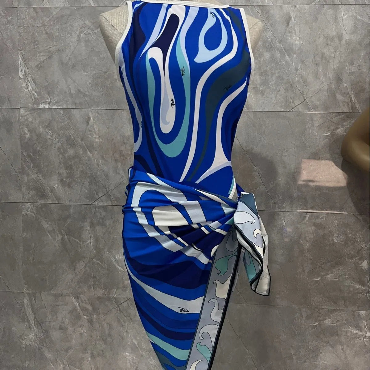 Women's striped polyester bikini swimsuit in blue conjoined square scarf style for swimming