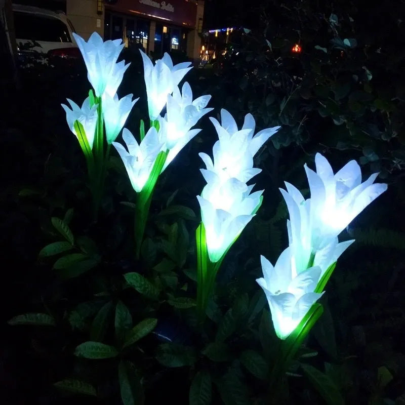 Flower-shaped solar LED garden lamp for outdoor pathway lighting