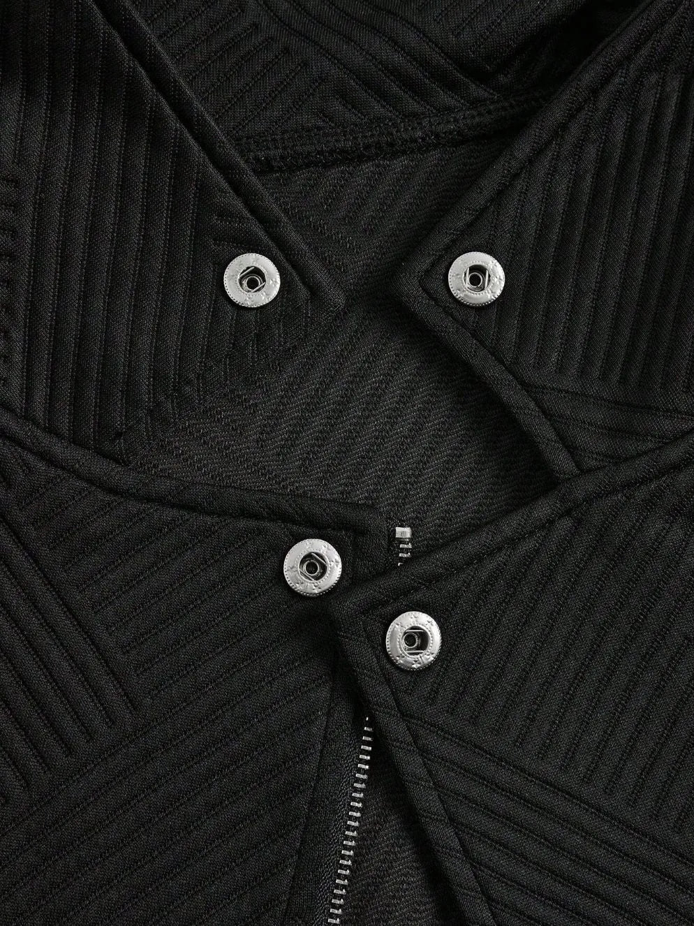 Women's oblique zipper fastener decoration slim casual jacket in black with long sleeves and loose fit