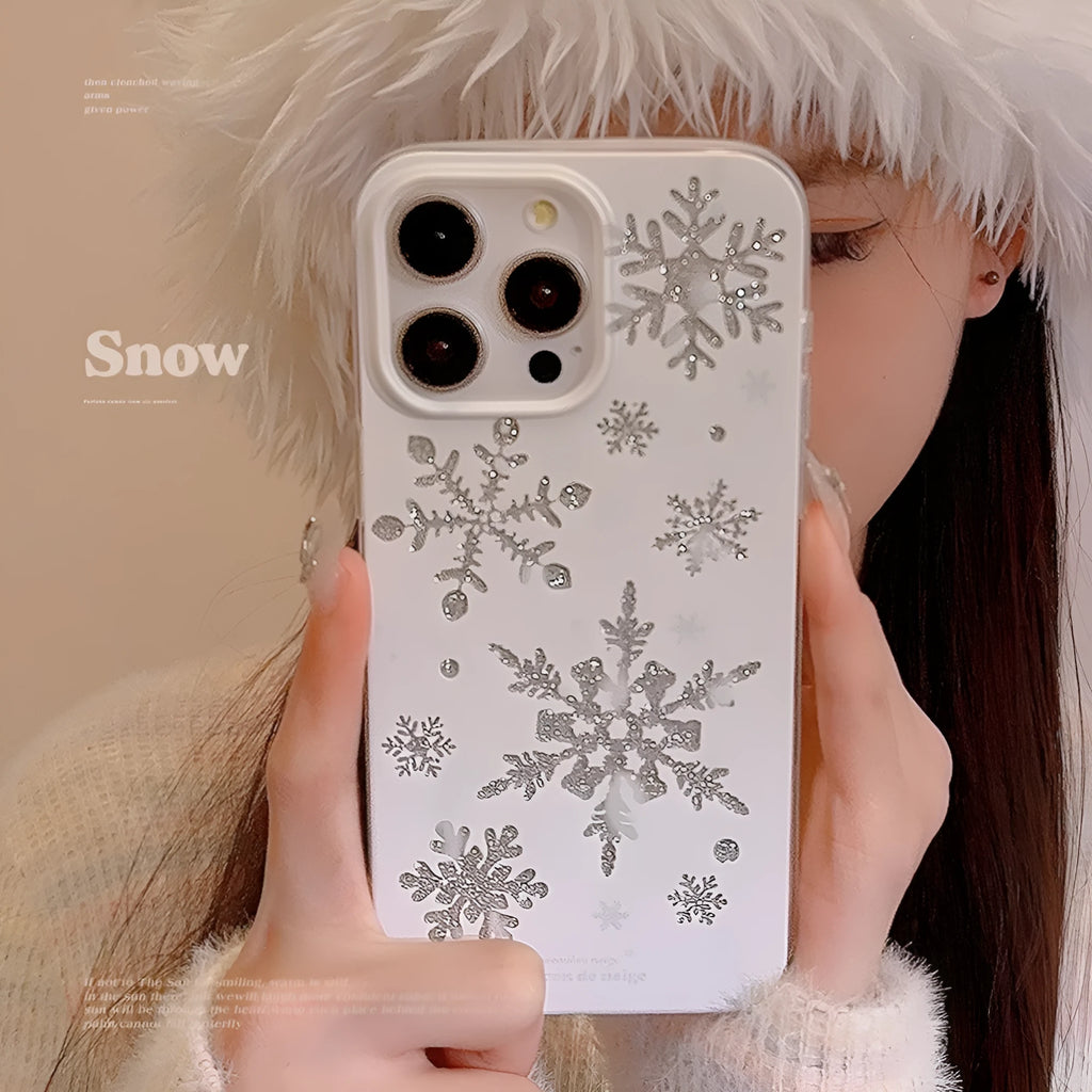 Winter floating cream silicone TPU phone case for Apple iPhone with glitter finish