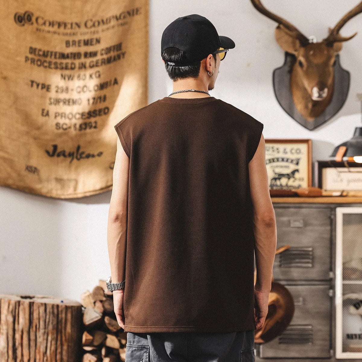Men's loose waffle texture sports vest with zipper front, sleeveless polyester summer top in black, brown, light gray or white