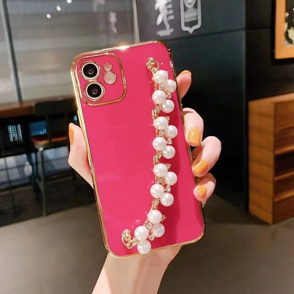 Electroplated pearl bracelet silicone phone case for Apple, black shell with chain detail