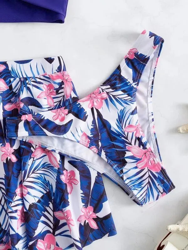 Three-piece women's bikini swimsuit with high-waist bottoms in polyester fabric