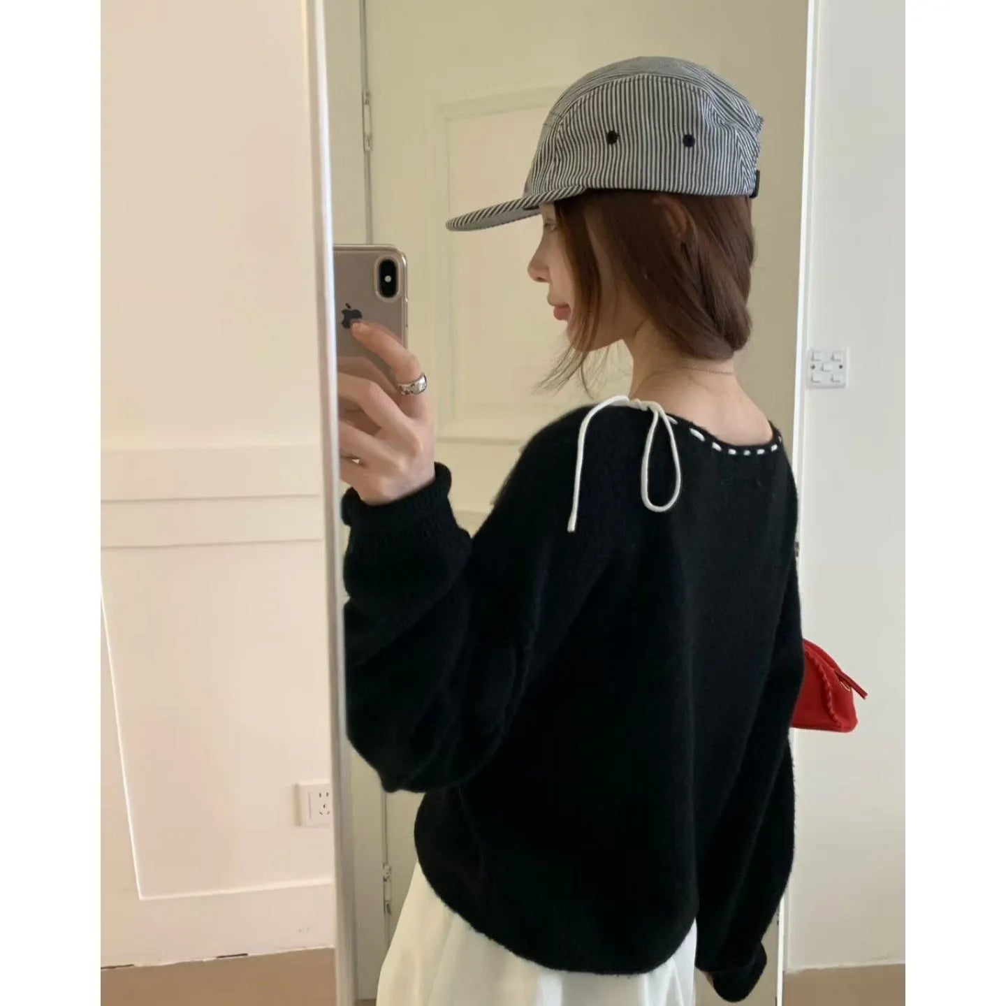 Women's loose-fit grey knitwear pullover made from regenerated cellulose fibre, casual style