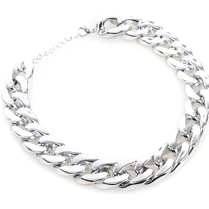 Gold colour geometric pendant dog collar with twisted chain adjustable 21-50cm