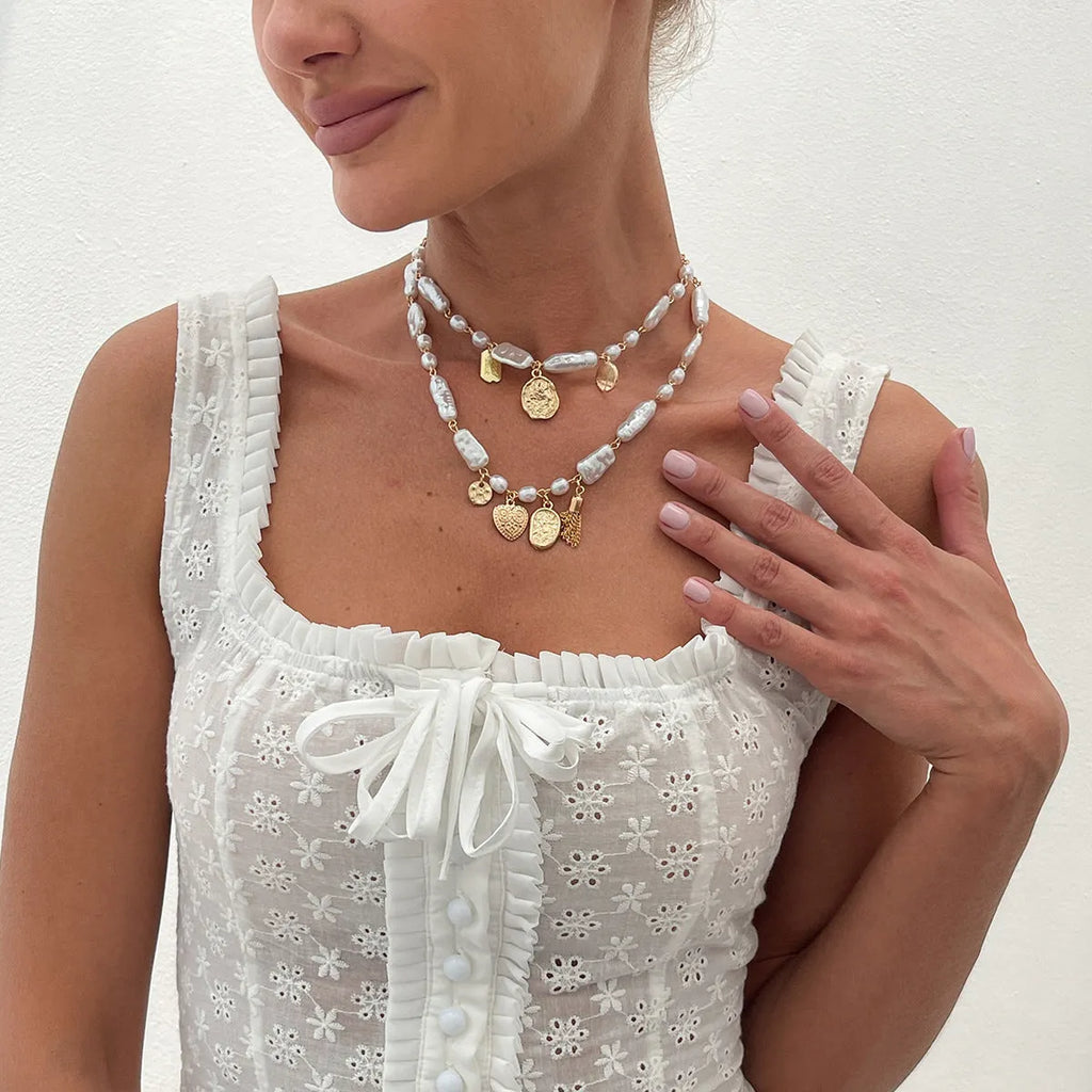 French pearl light luxury clavicle ocean necklace for women, shell element geometric shape, gold colour, adjustable chain 41-50cm
