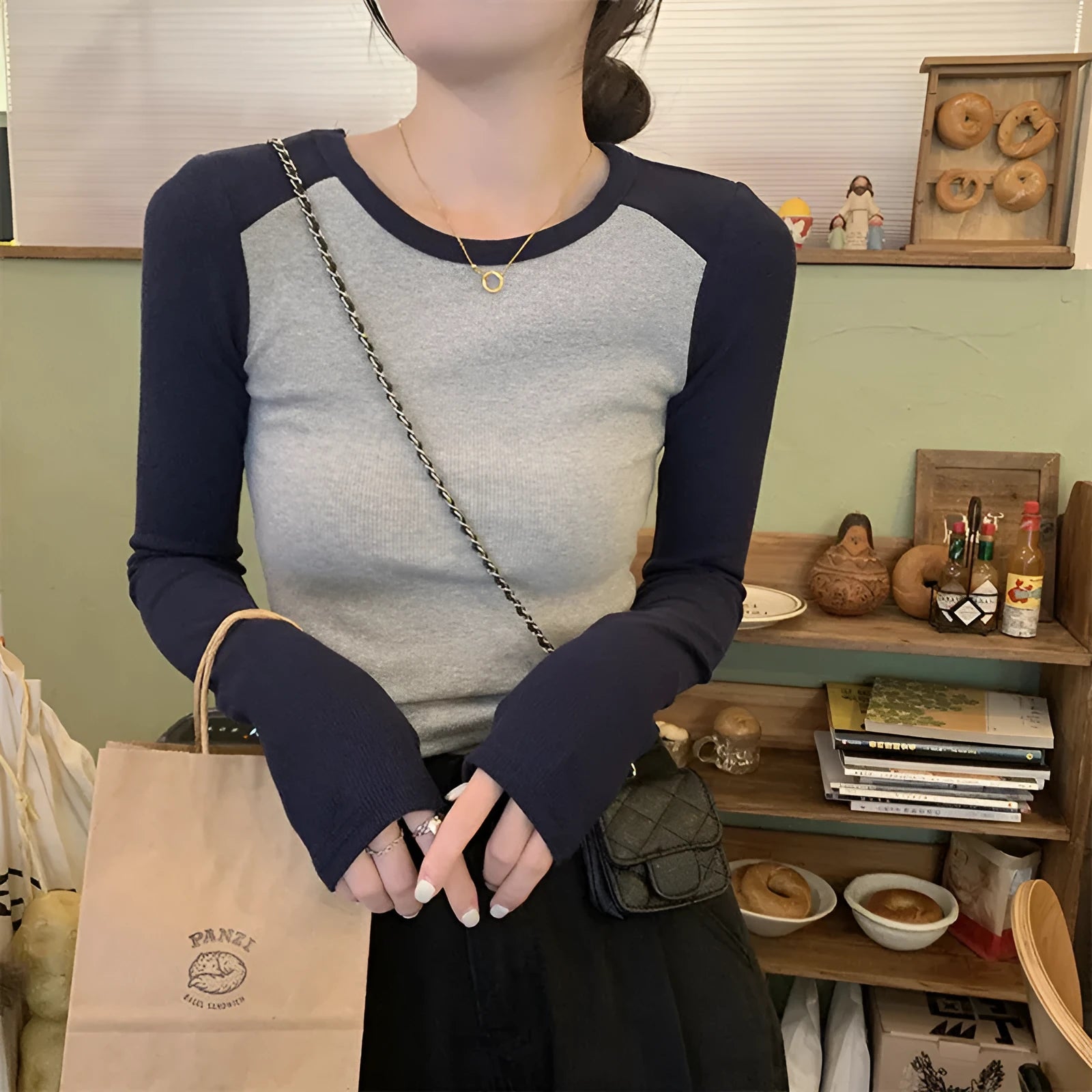 Women's dark blue viscose top with princess sleeves and embroidery detail, 40cm short length