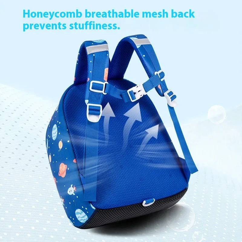 Children's school bag in polyester nylon with animal print, air pillow straps and large or small size options