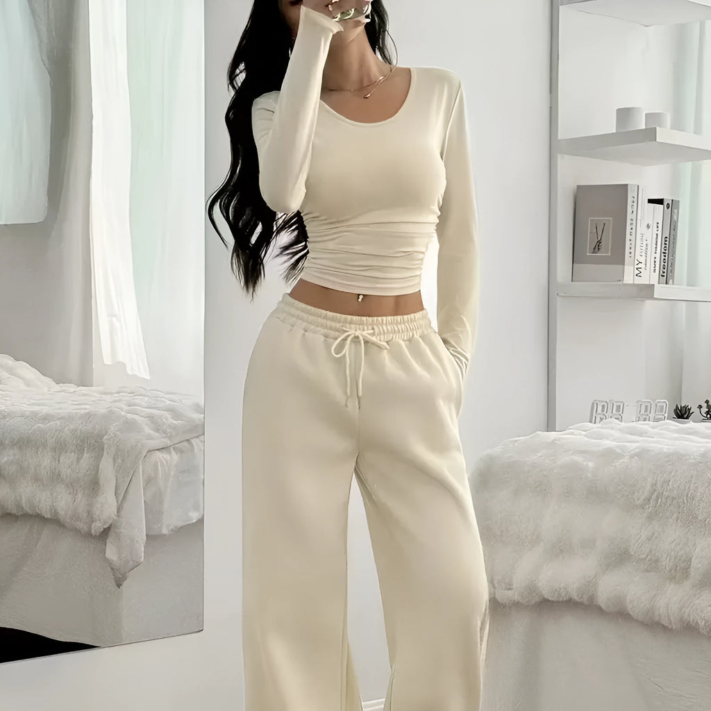 Women's knitted polyester vest pants suit in beige white with long sleeves and solid colour retro style