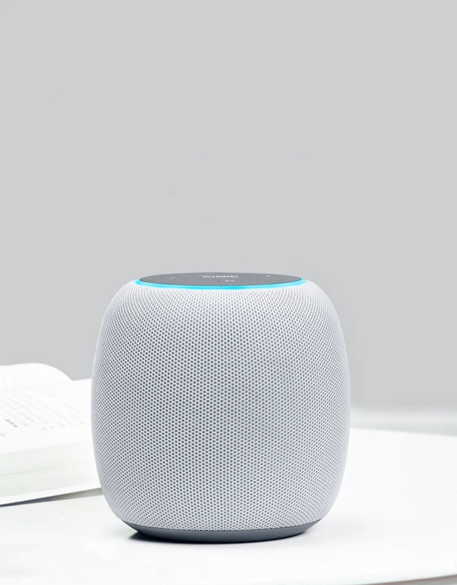 Artificial intelligence smart speaker with voice control and Bluetooth connectivity