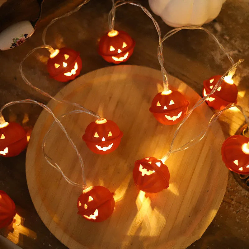 Halloween string lights with iron pumpkin and ghost pendants in warm white, 10 lights on 1.65m string