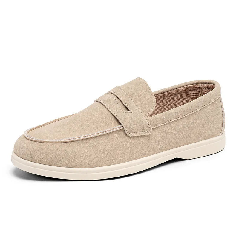 Men's suede leather casual shoes in British style with vulcanised rubber sole and round toe