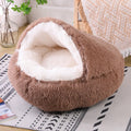 Waterproof cloth dog kennel with semi-surrounded design and removable floor mat in gradient colour