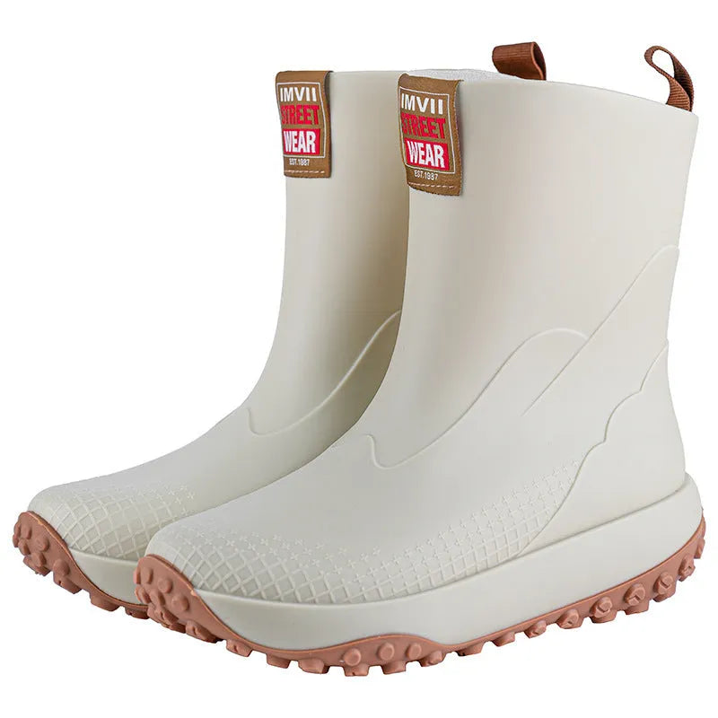 Men's PVC rain boots in four colours with waterproof upper and non-slip plastic sole