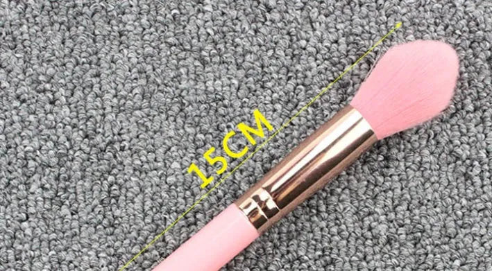 Pink blush brush with corrugated silk nylon bristles and plastic handle 15cm total length