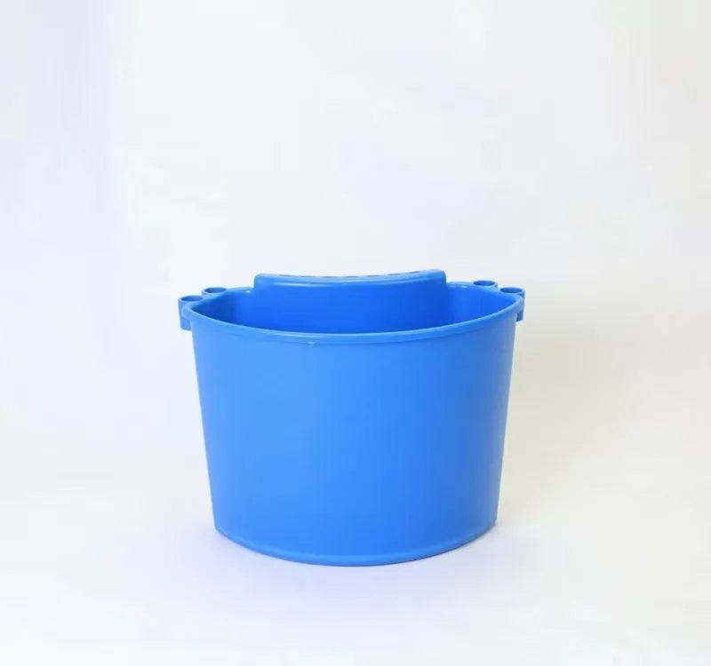 A black, red, blue, or pink PP plastic car wash bucket for vehicle cleaning.