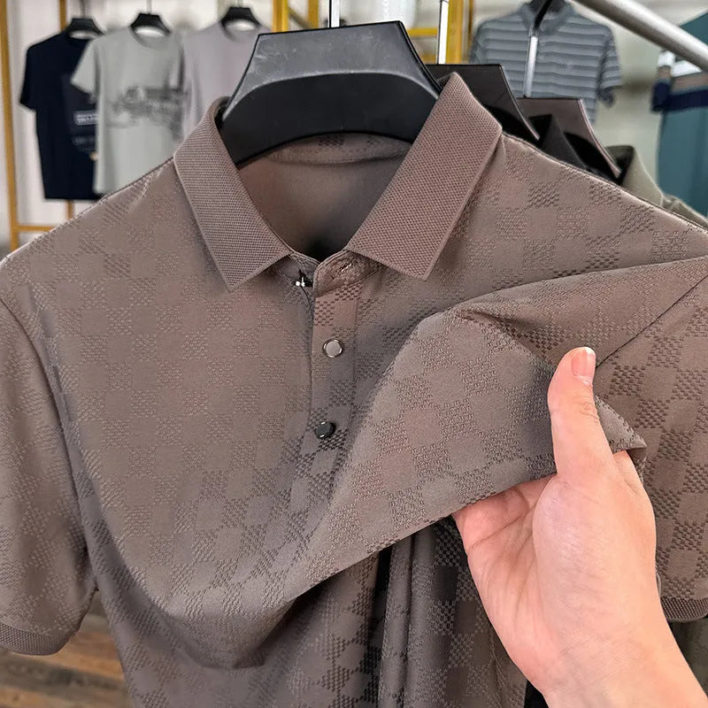 Rhombus thin ice silk short sleeve T-shirt in black with a slit hem design.