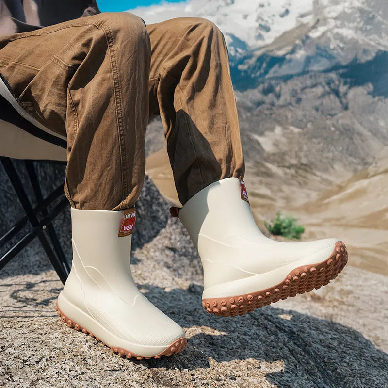 Men's PVC rain boots in four colours with waterproof upper and non-slip plastic sole
