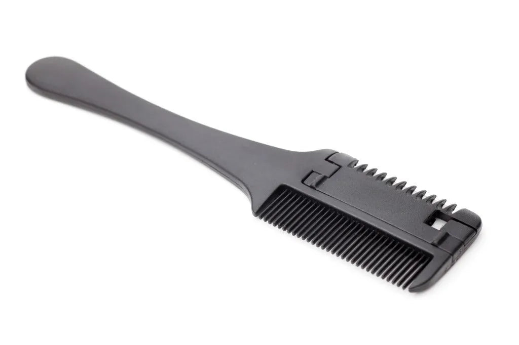 Pet razor comb with integrated trimmer blade and pack of ten replacement blades