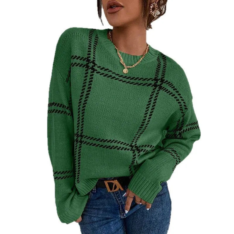 Women's loose fit plaid crew neck sweater in colour-block striped design